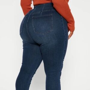 Fashion Nova No Gap Pull On Skinny Jean Size 22